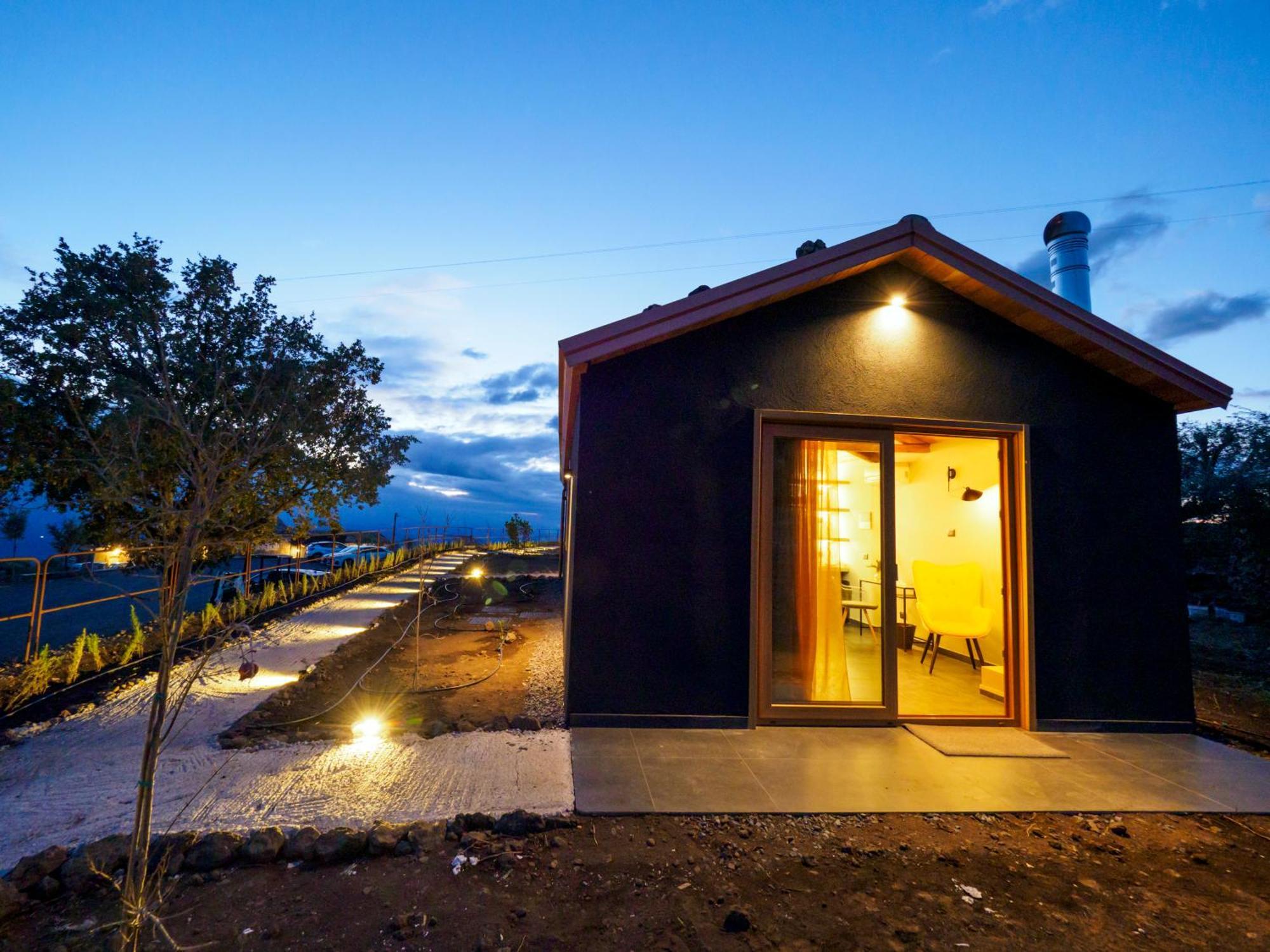 Podere Dell'Etna Segreta - Essential Nature Hotel & Glamping Biancavilla Exteriér fotografie